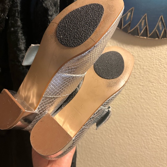 🖤 Frances Valentine Caty Maryjanes in Silver Snake size 8B 🖤 - Picture 10 of 13
